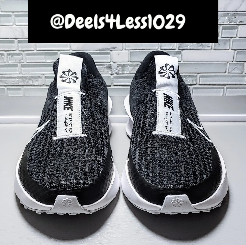 Nike Interact Run Easy-On Slip-On Womens Size 8.5 Black White